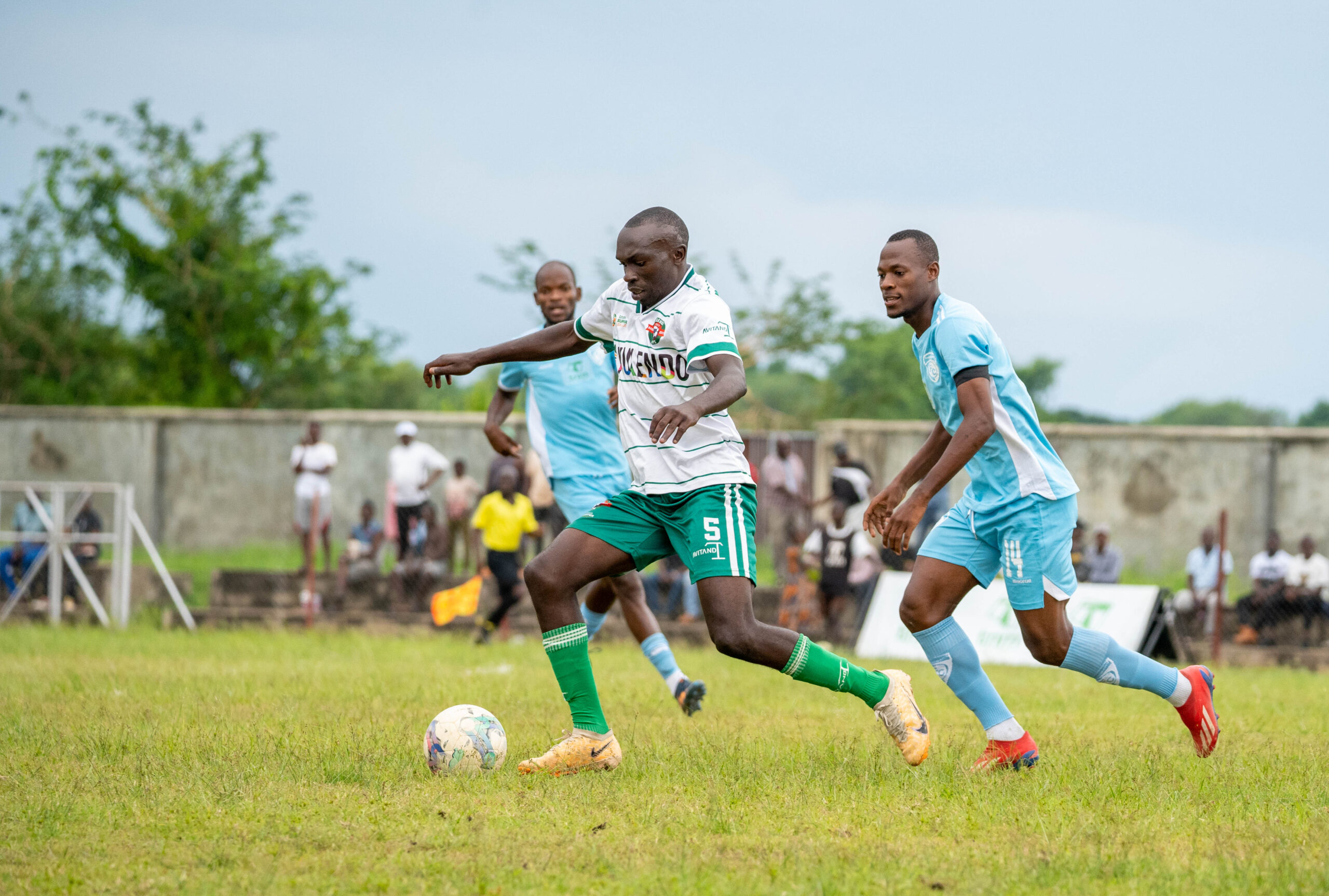 Bankers beat Baka to stay top